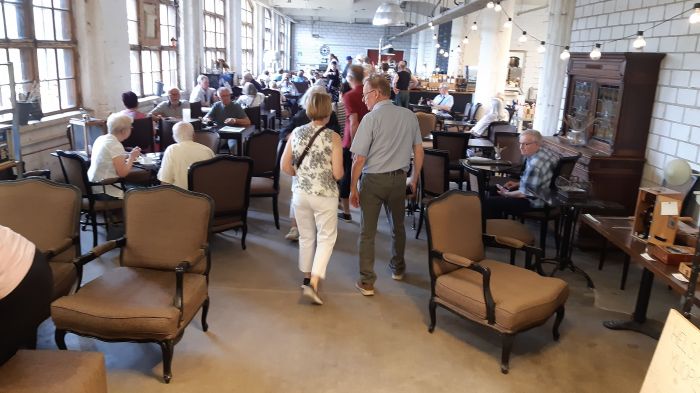 Walleniuksen Wapriikki
Kahvihammasta kolottaa.
