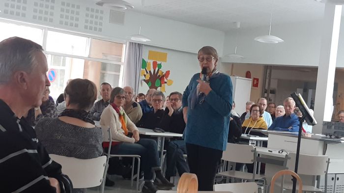 Pirkko Lahden alustus aiheesta ikääntyvien mielenterveys
