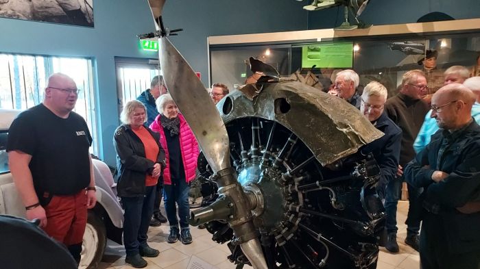 Alasammutun lentokoneen moottori
