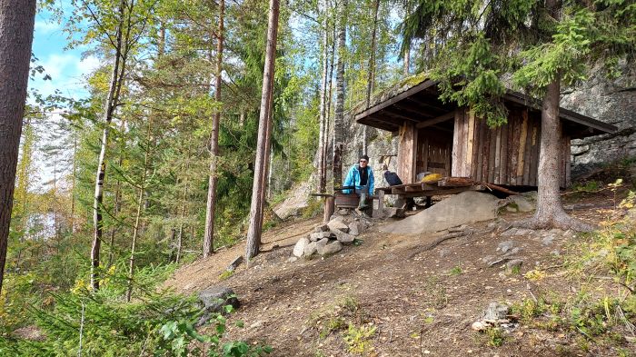 Laavu rinteellä
