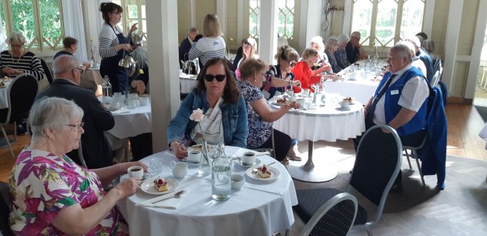 Väliajalla kahviteltiin
