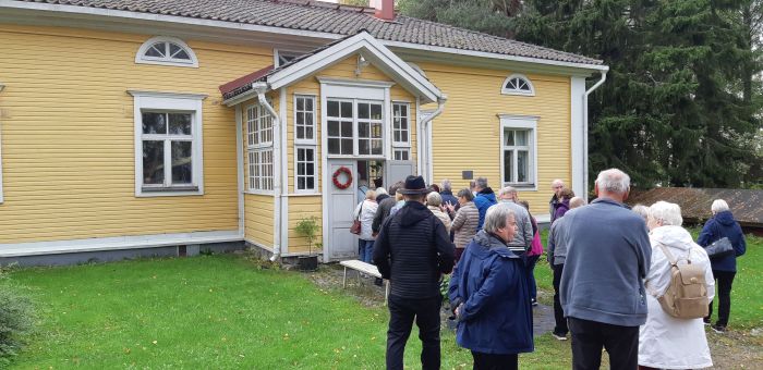 Väärnin pappila Juhani Ahon syntymäpaikka
